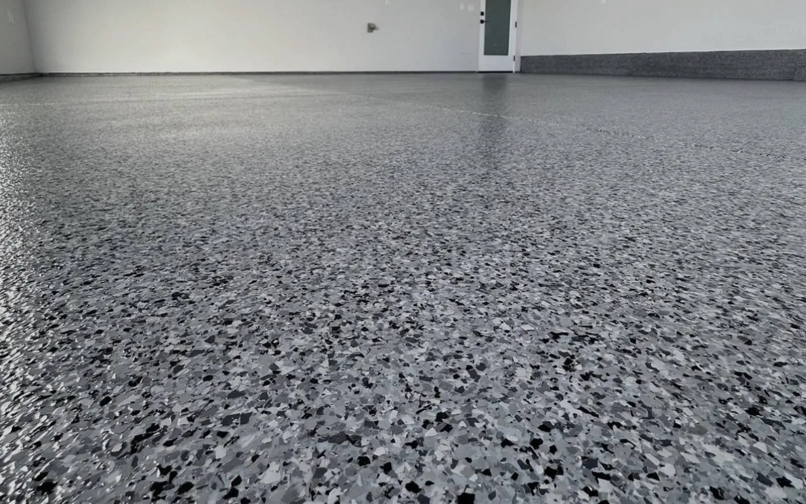Black gray and white epoxy flake floor