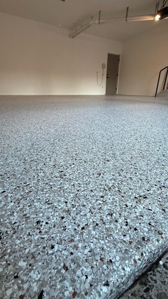 white and brown flake epoxy floor coating